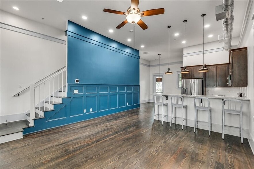 Building Photo - 3371 Dogwood Dr