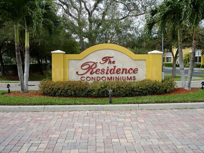 Primary Photo - 4105 Residence Drive