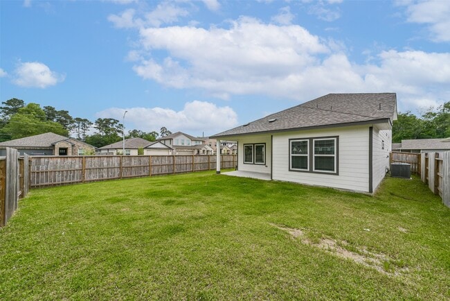 Building Photo - 18602 Etta Pnes Cir