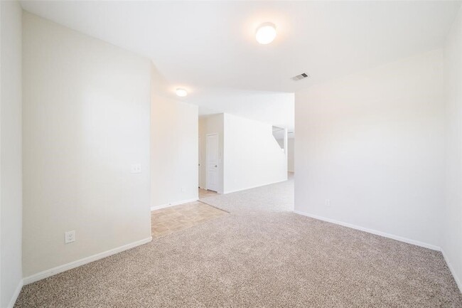Building Photo - 15810 Mountain Willow Way