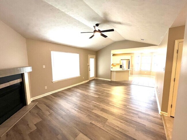 Building Photo - Nice 3 bedroom 2 bathroom Cabot, Arkansas Home