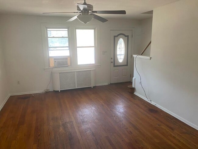 Building Photo - 2521 Benning Rd NE