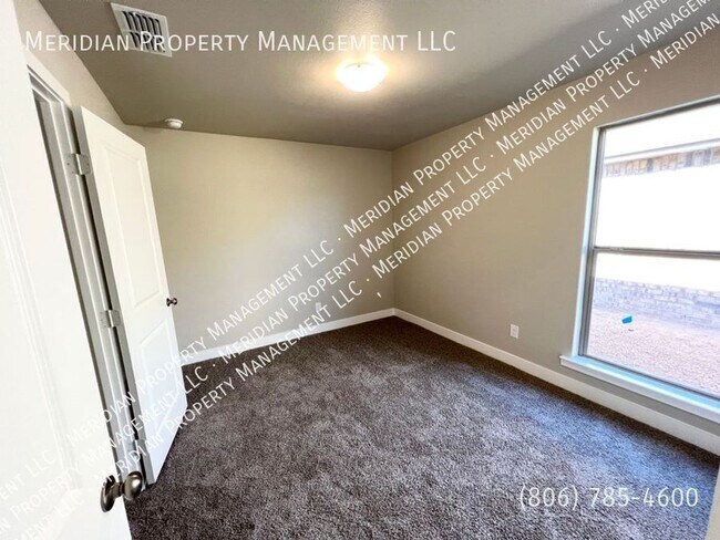 Building Photo - 1618 136th St