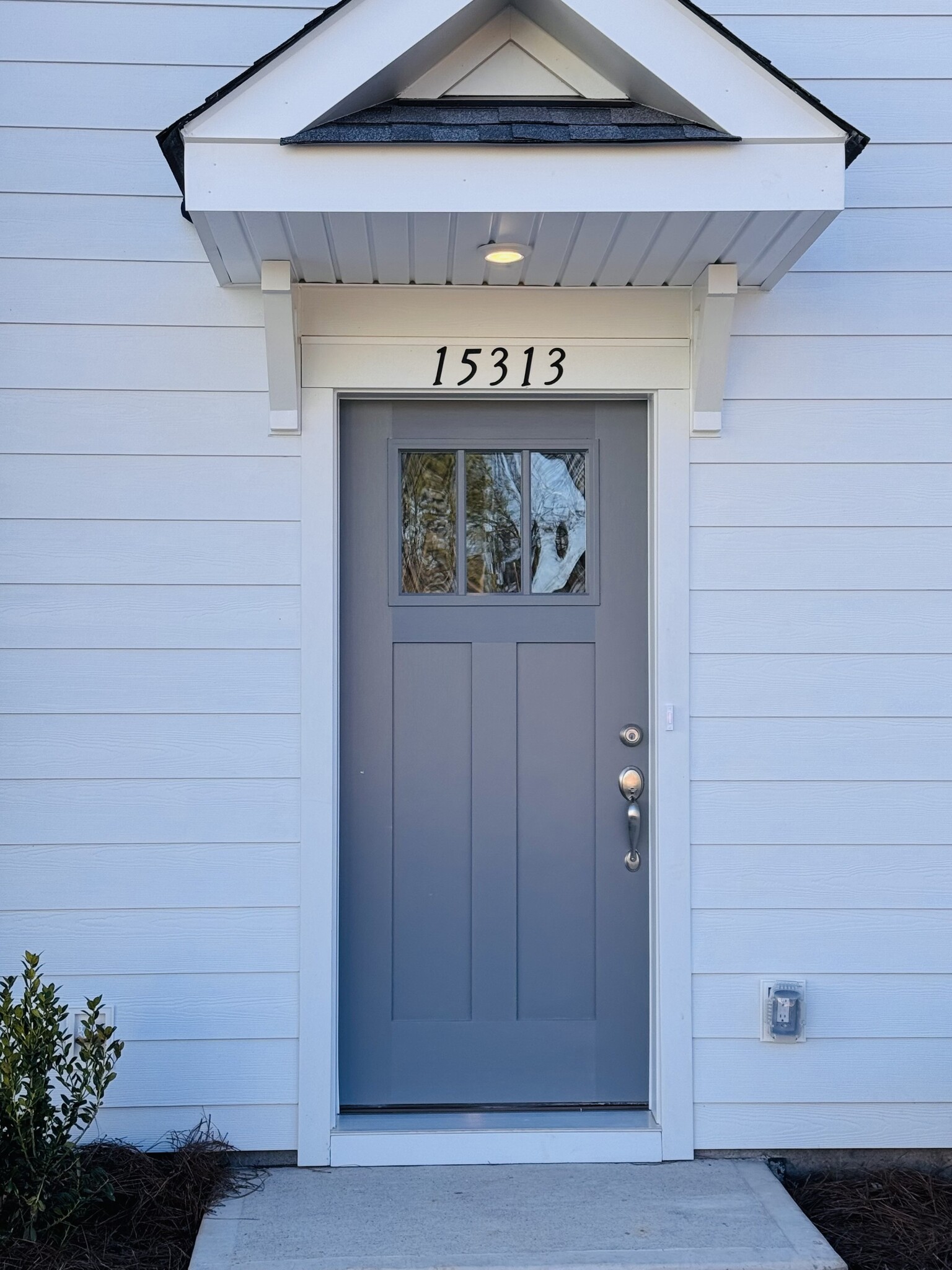 Main Door - 15313 Ballancroft Pky