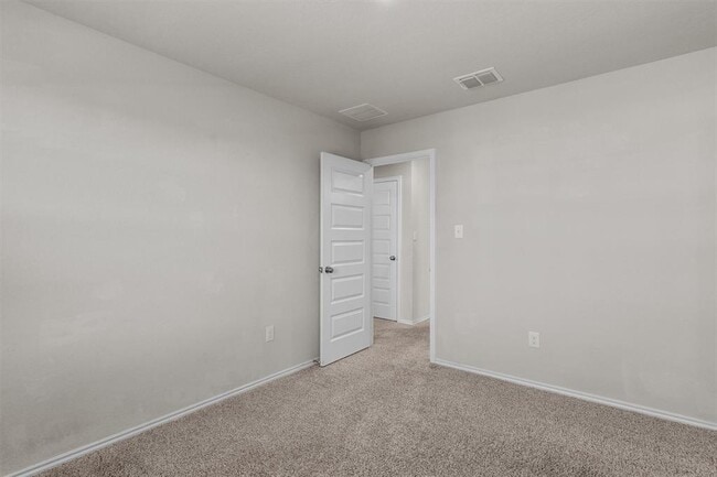 Building Photo - 222 Jaycen Ln