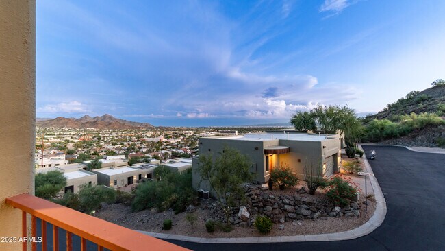Building Photo - 44 W Foothill Dr
