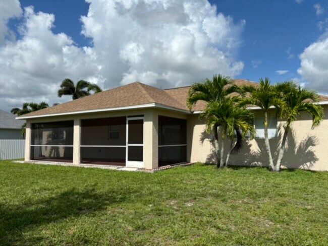 Building Photo - Move-In Ready! Beautiful 4 Bedroom 2 Bath Home!