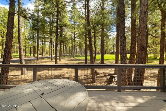 Building Photo - 2145 William Palmer