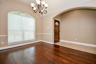 Building Photo - 26115 Serenity Oaks Dr