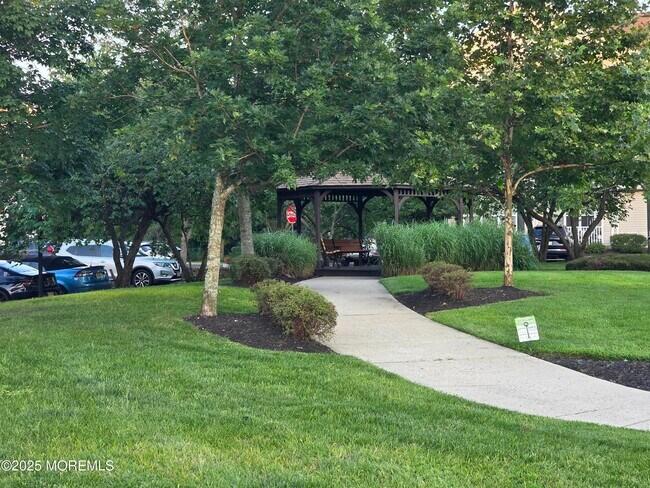 Building Photo - 625 Sloan Ct