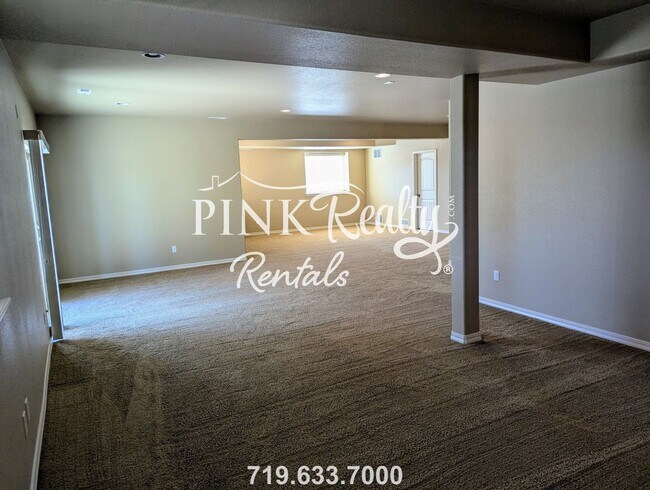 Building Photo - 7695 Wrangler Ridge Dr