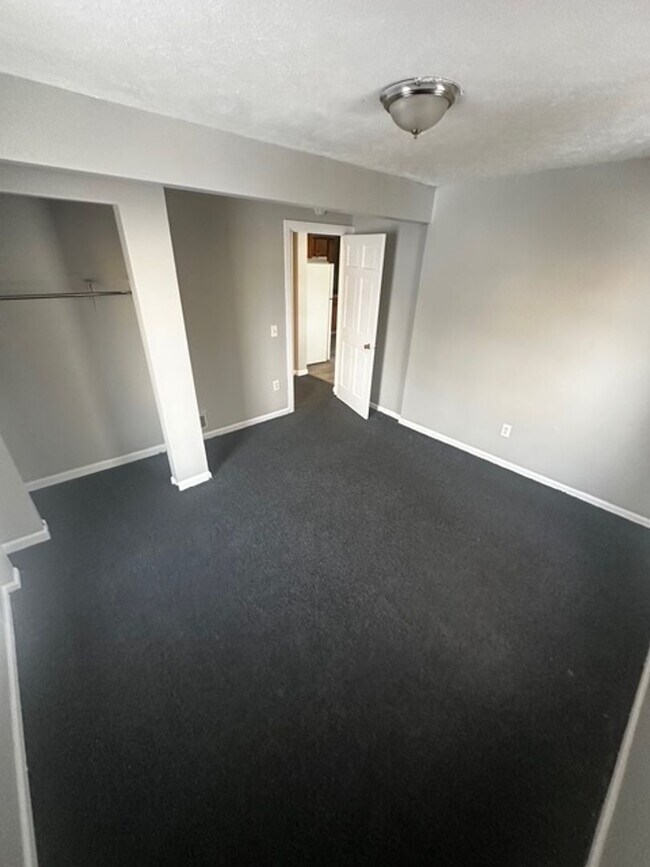 Building Photo - 8 Morgan St