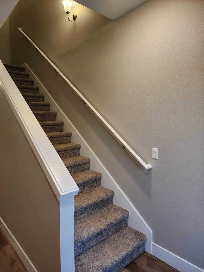 Building Photo - REDUCED RENT FOR AN 18-MONTH LEASE!!                                                             ...