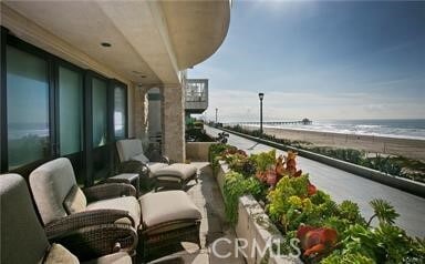 Building Photo - 1712 The Strand