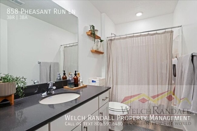 Building Photo - 858 Pheasant Run Ln