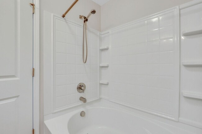 Building Photo - 100 Cantle Dr