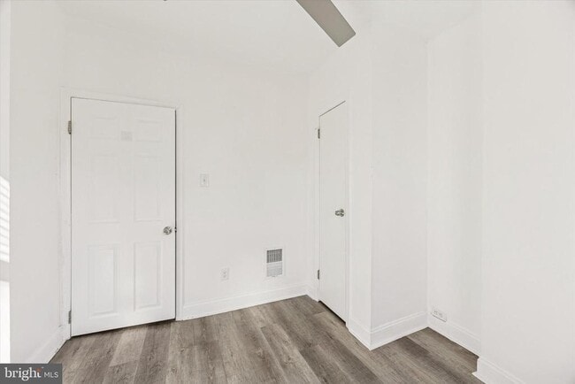 Building Photo - 2336 Pierce St