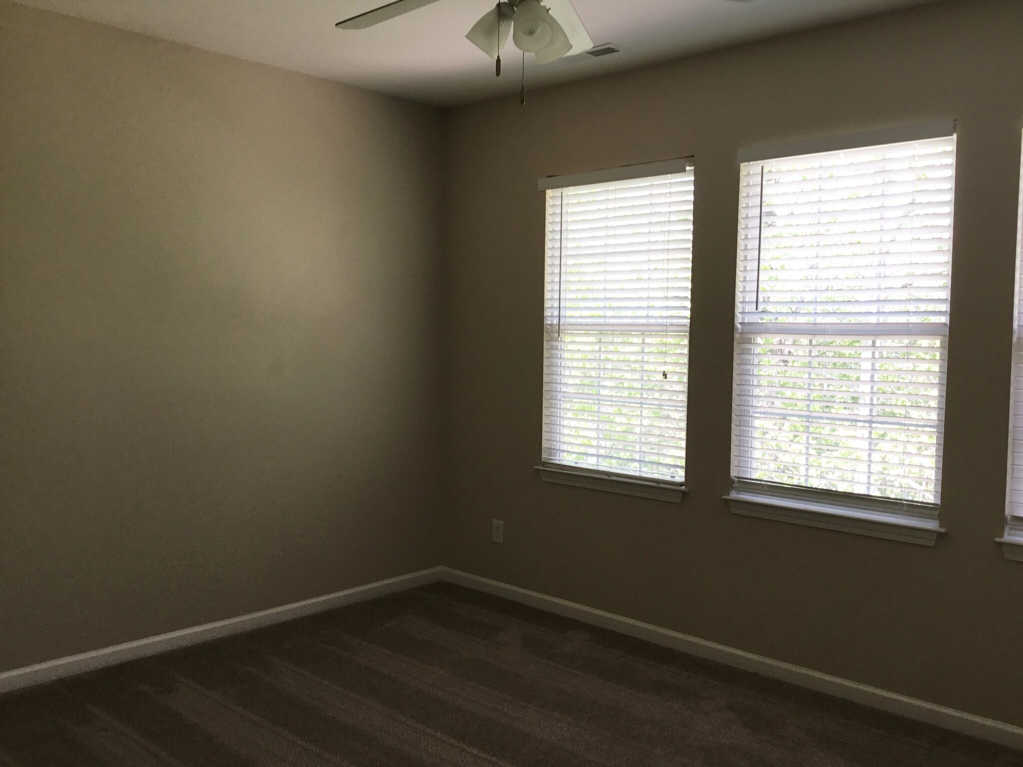 Building Photo - 615 Upwey Ct