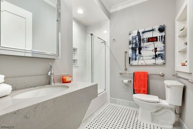 Building Photo - 409 Westfield Ave