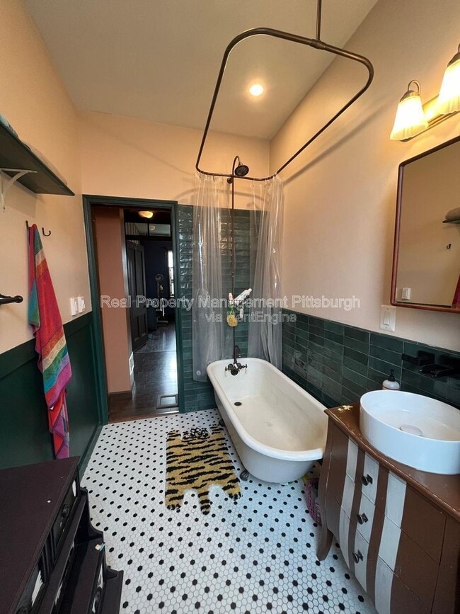 Building Photo - 297 42nd St