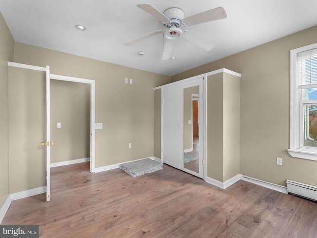 Building Photo - 860 Pennsylvania Ave