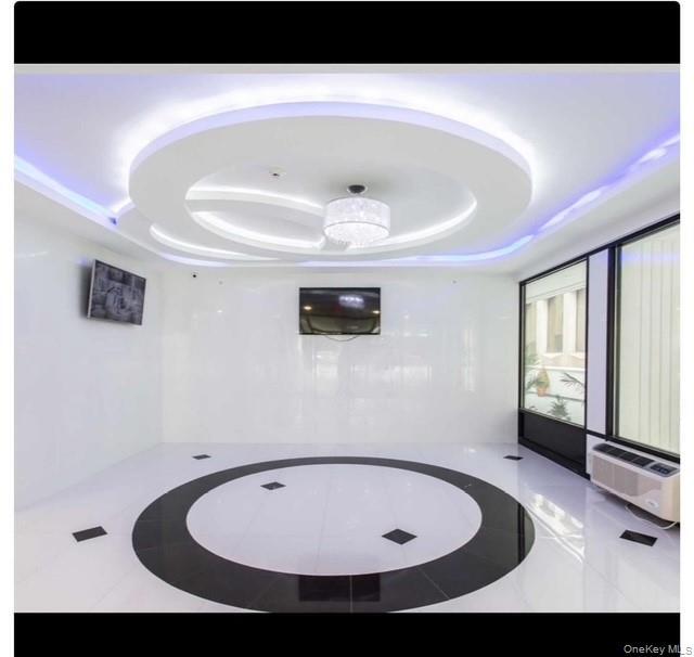 Building Photo - 5 Grace Ave