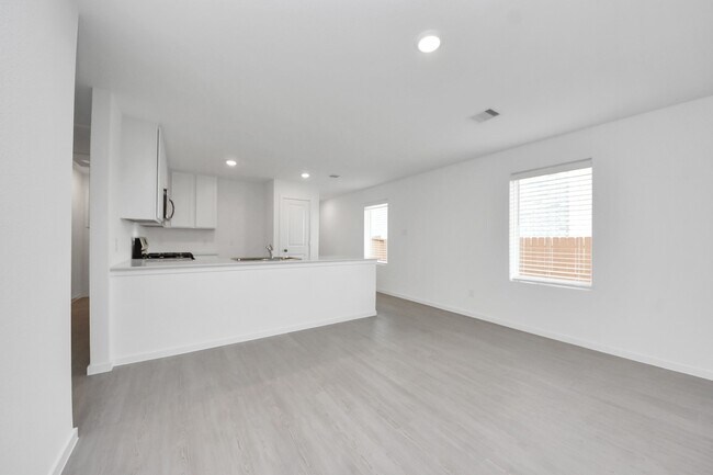 Building Photo - 7730 Lavender Jade Dr