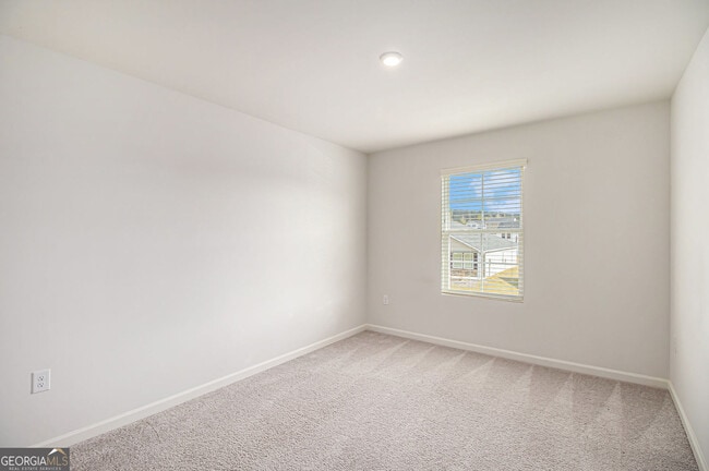 Building Photo - 532 Pemberton St