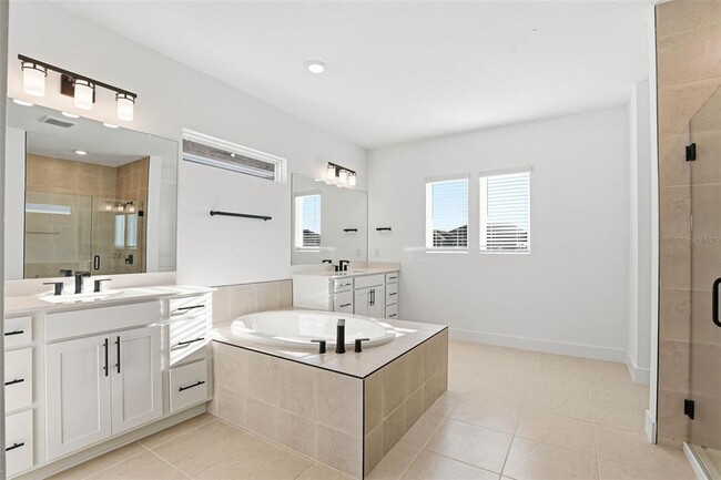 Building Photo - 6962 Jared Oaks Dr