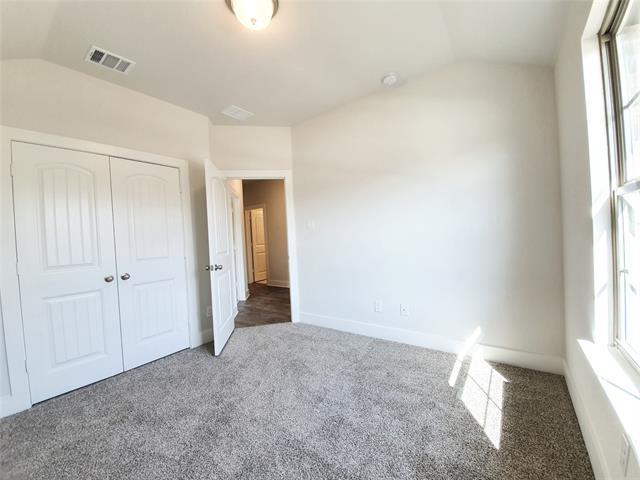 Building Photo - 1409 Black Oak Dr