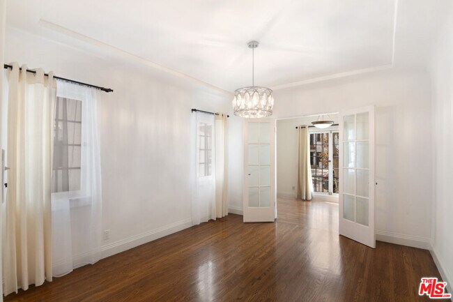 Building Photo - 6329 W 6th St