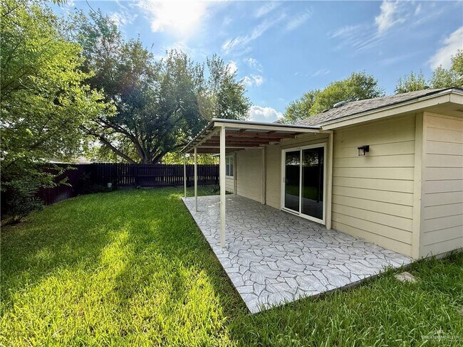 Building Photo - 3503 San Esteban Ct