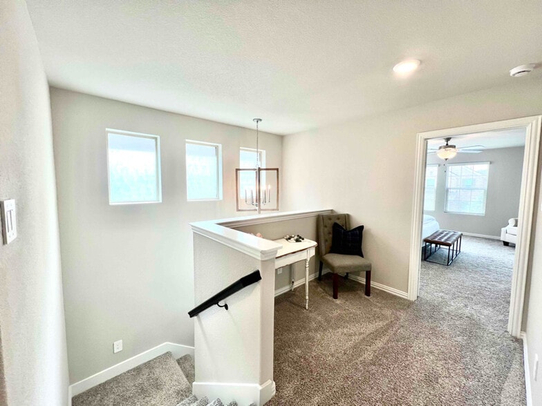 Building Photo - 2629 Gateway Ave