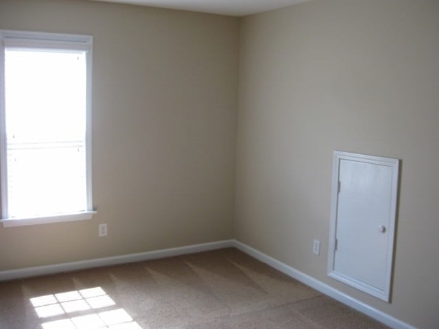 Building Photo - 216 Haywood Ln