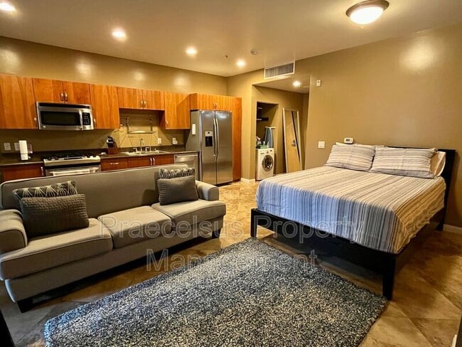 Building Photo - 1551 Fourth Ave