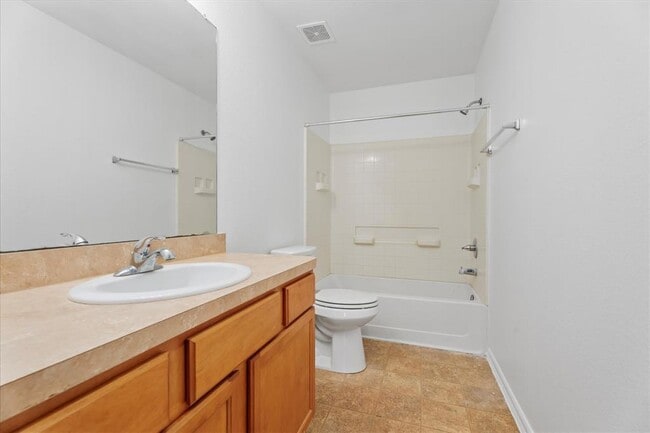 Building Photo - 12230 Turchin Dr