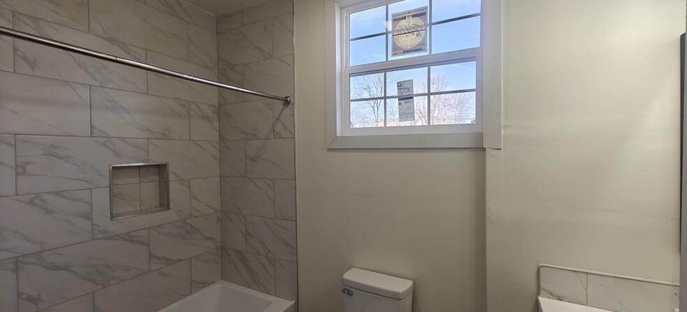 First Floor Full Bathroom - 400 Wyandotte Ave