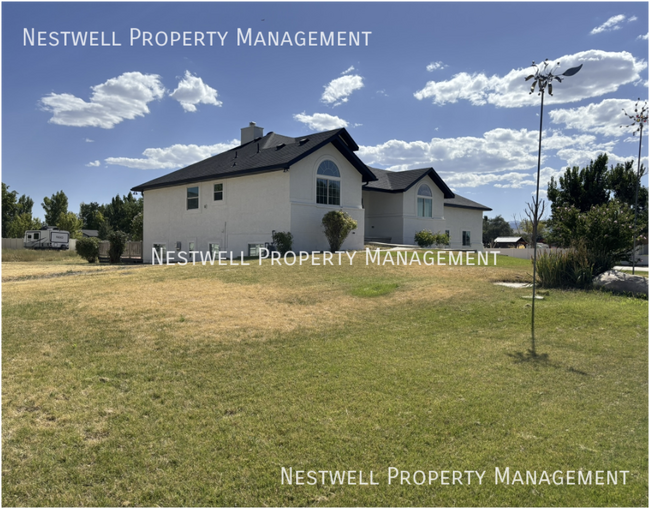 Building Photo - 353 Redberry Rd