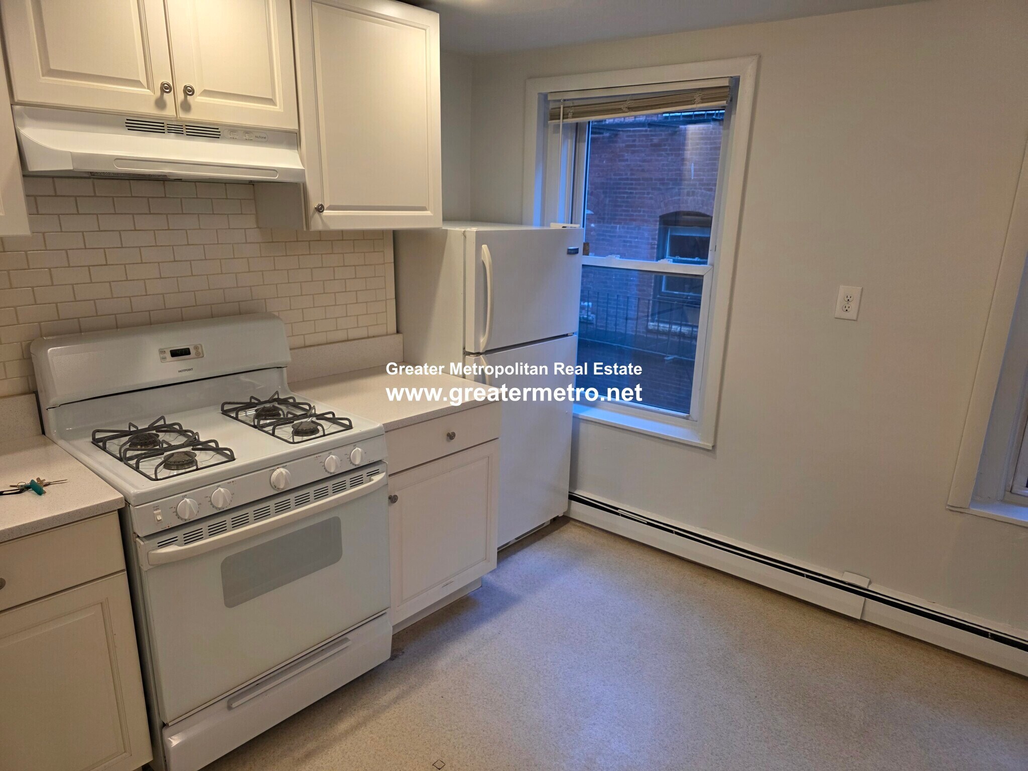 Building Photo - 207 Salem St