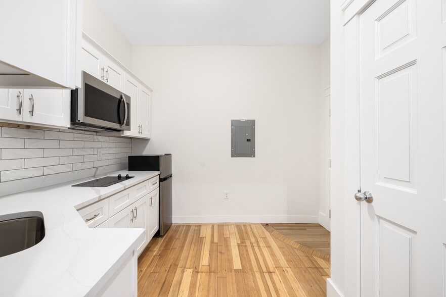 Kitchen - 54 Sutton St
