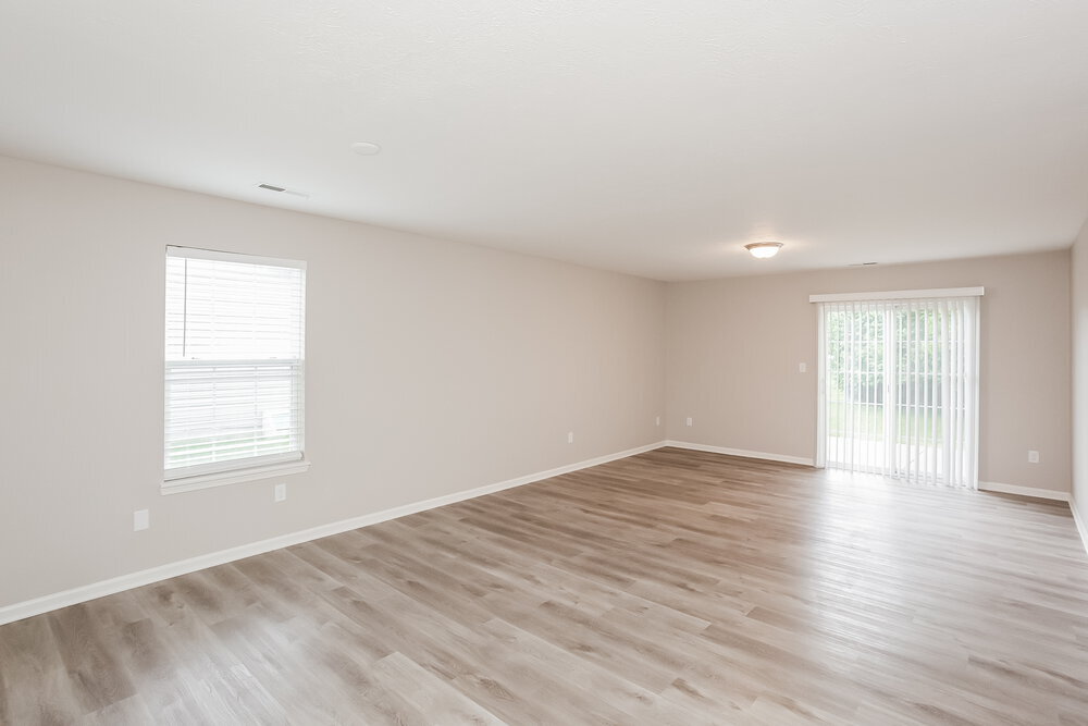 Building Photo - 126 Thistle Wood Dr