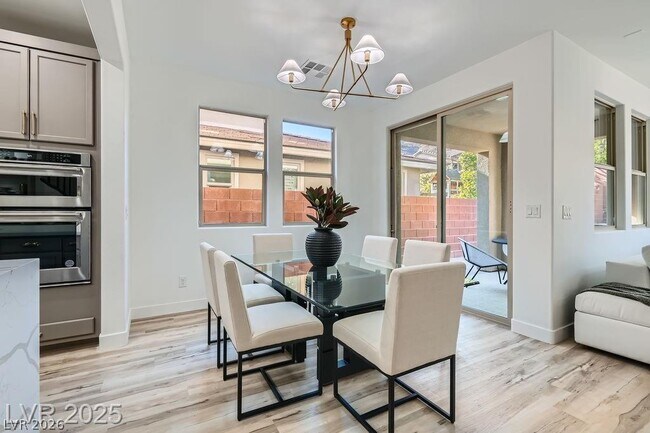 Building Photo - 5873 Skyfall Ct