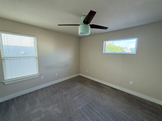 Building Photo - 2825 Stock Dr