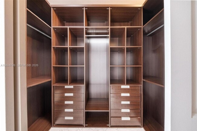 Building Photo - 17875 Collins Ave