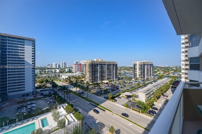 Building Photo - 1980 S Ocean Dr