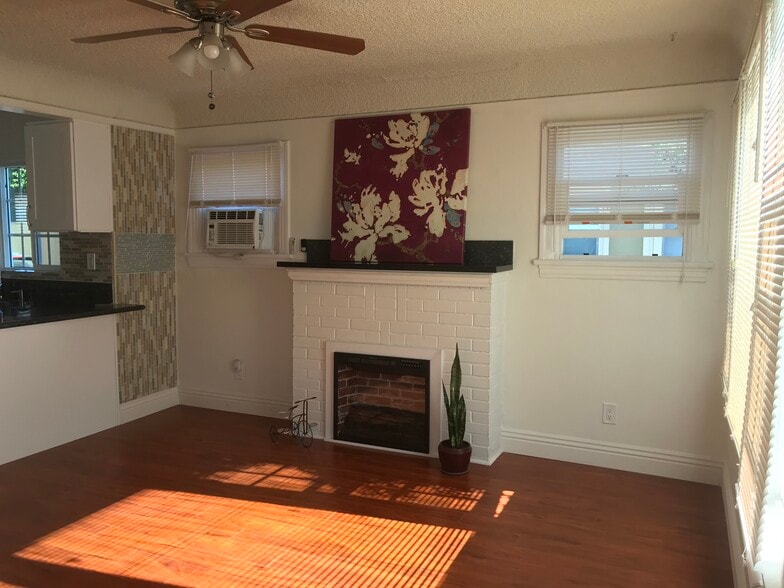 Building Photo - 3530 Helms Ave