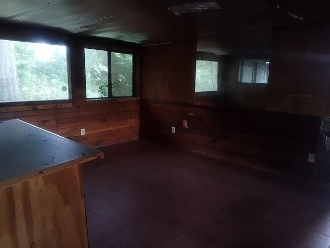Building Photo - Tonya Choate  501 388-8794