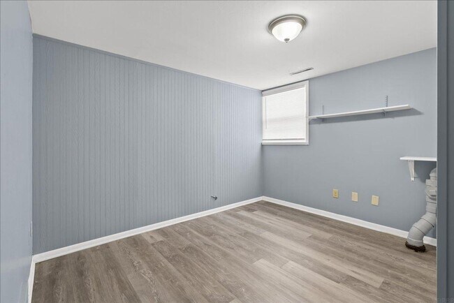 Building Photo - 1416 Starview Dr