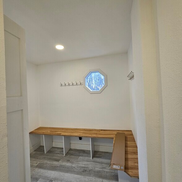 Mud Room - 7314 Big Bend Rd