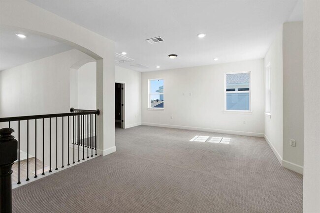 Building Photo - 604 Buena Onda Wy